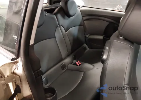 2010 Mini Cooper Clubman z USA, uszkodzony, nr VIN WMWML3C50ATX36919